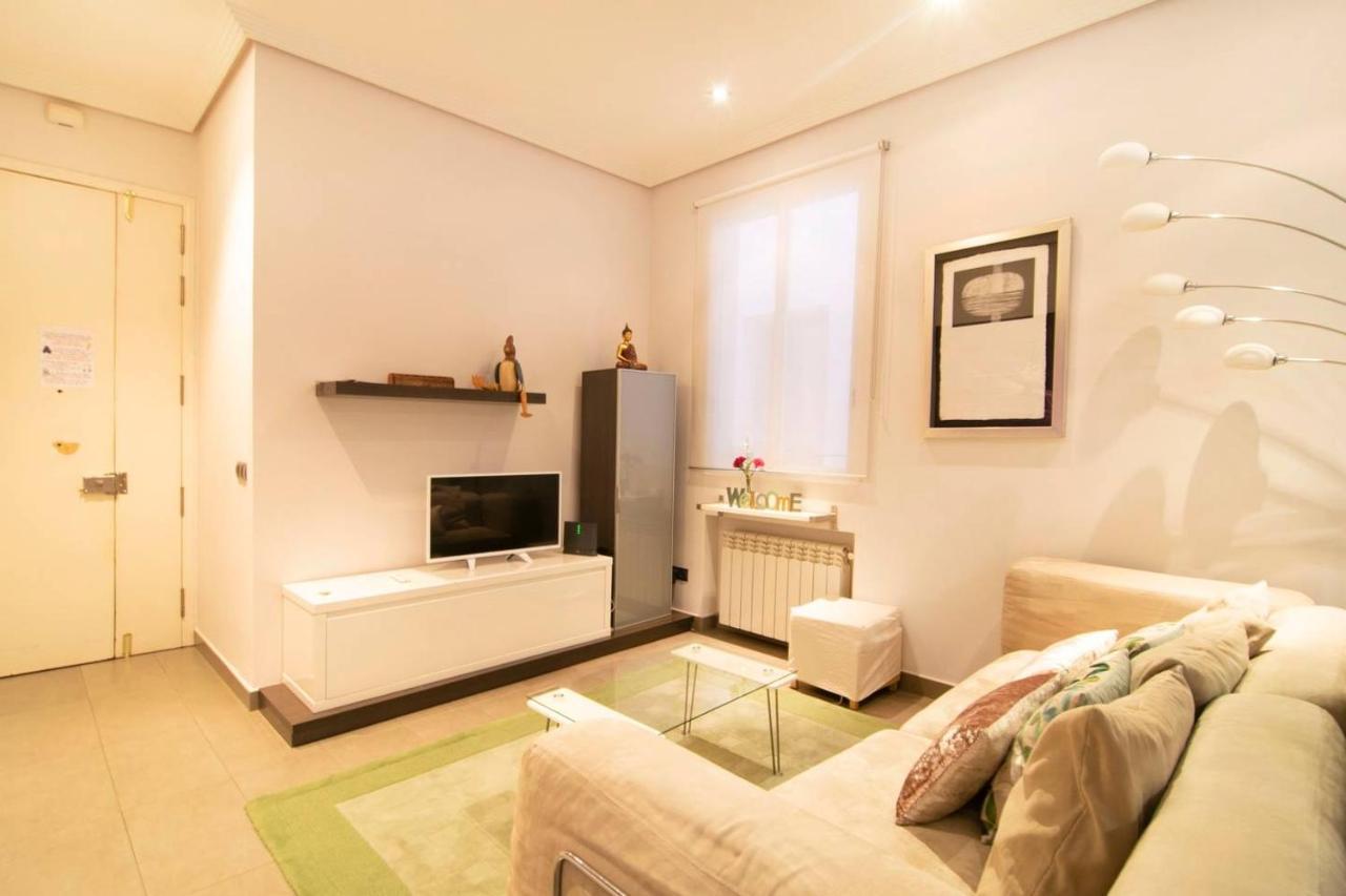 Cozy Apartment Near San Miguel Market By Batuecas Мадрид Екстериор снимка